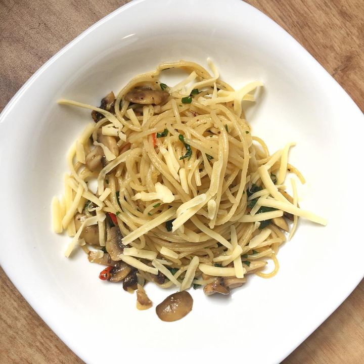 Spaghetti aglio e olio ð